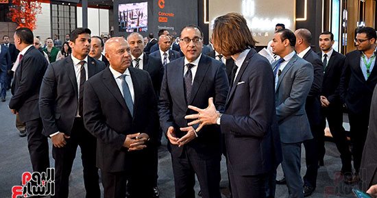 رئيس الوزراء يستمع لشرح تفصيلى لمشروعات التطوير فى قطاعات وزارة النقل