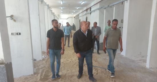نائب محافظ الجيزة يتابع التشطيبات النهائية للسوق الحضارى الجديد بالعياط.. صور