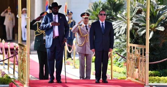 الرئيس السيسى عقب مباحثاته مع سيلفا كير: مصر لن تدخر جهدا نحو الوقوف بجانب جنوب السودان وشعبها الشقيق.. وندعو مختلف الأطراف لتغليب المصالح القومية العليا للخرطوم.. ونهر النيل يجب أن يكون مصدرا للتعاون والتنمية