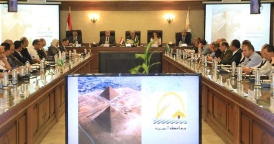 الجيزة: خفض نسبة 75% من إضاءة المحاور والطرق الرئيسية لترشيد الاستهلاك