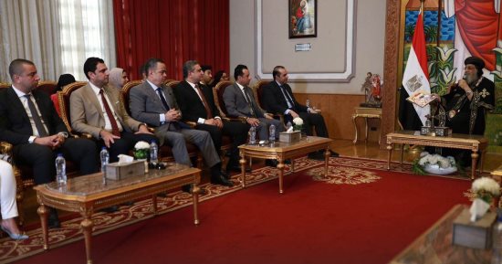 حملة المرشح الرئاسى عبد الفتاح السيسي تزور الكنيسة وتلتقى البابا تواضروس