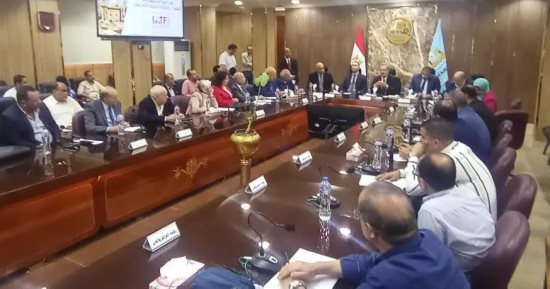 محافظ كفر الشيخ يعلن عن فرص استثمارية فى 6 مدن.. اعرف التفاصيل