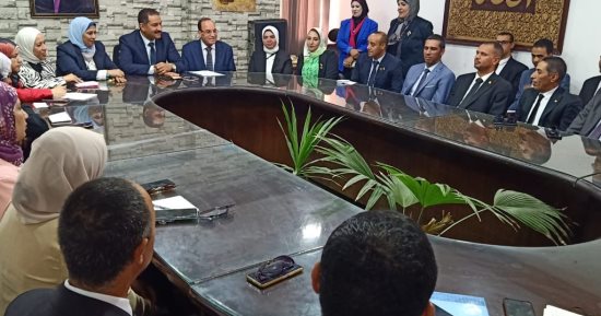 مدير تعليم الجيزة يجتمع بالدفعة الأولى من المبادرة الرئاسية "1000 مدير مدرسة"