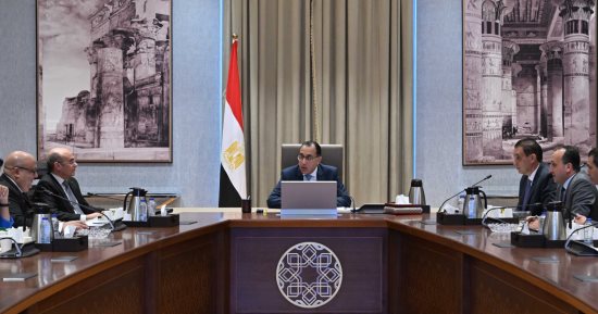 بينها قانونا المرور وحظر زواج الأطفال.. رئيس الوزراء يتابع موقف مشروعات القوانين المقرر إرسالها لـ"النواب".. مدبولى: تنسيق مع البرلمان بغرفتيه بما يحقق مصلحة المواطنين.. و58 مشروع قانون على أجندة الحكومة