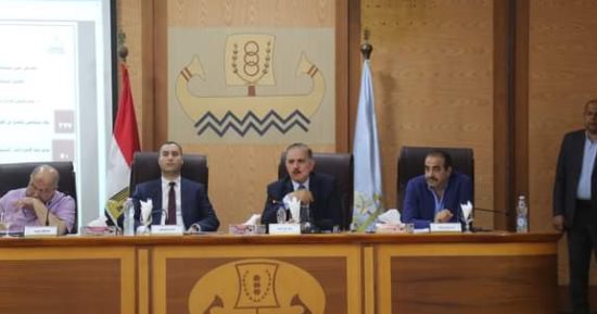 محافظ كفرالشيخ: إجراءات صارمة ضد المخالفين والموظفين المتقاعسين ومحاسبة المقصرين