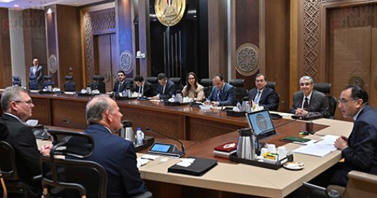رئيس الوزراء يوجه بسرعة تحديث استراتيجية الطاقة والاعتماد على الهيدروجين الأخضر