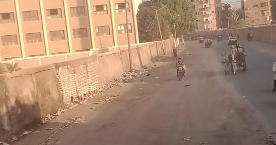 رفع 230 طن مخلفات خلال حملة نظافة مكبرة بحى شرق أسيوط
