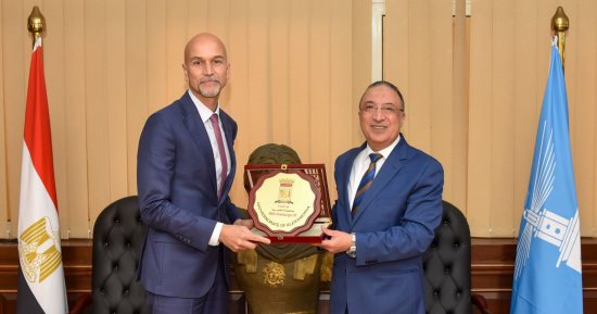 محافظ الإسكندرية يودع قنصل فرنسا ويؤكد على دوره فى توطيد العلاقات البينية