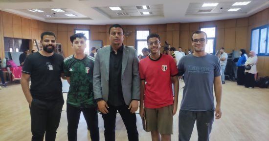 علوم سوهاج تحصل على المركز الأول ببطولة الجامعة لـ تنس الطاولة.. صور