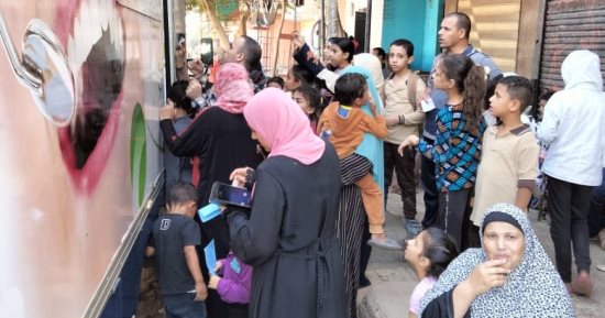 قافلة جامعة القاهرة بالعياط تجرى الكشف على 644 حالة وتقديم العلاج مجانًا