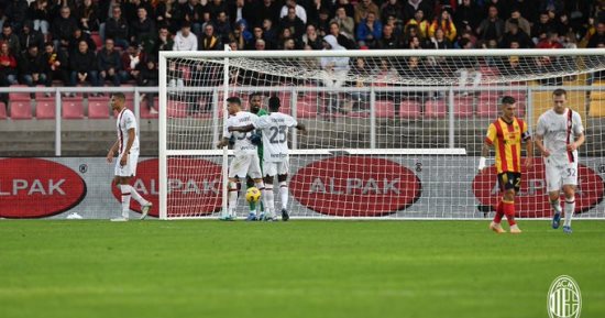 طرد جيرو وتعادل ميلان وليتشي 2-2 فى الدوري الإيطالي.. فيديو 