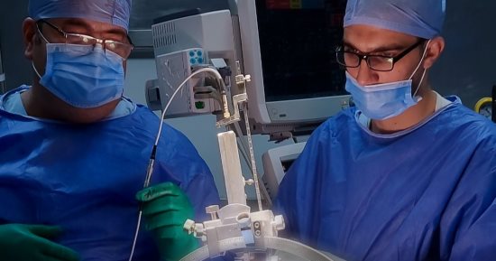 إجراء جراحة بالمخ لمريض لعلاج الوسواس القهرى بمستشفى جامعة طنطا
