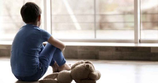 علامات تشير إلى أن مشاكل الهجر فى الطفولة لا تزال تؤثر عليك