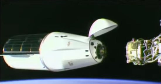 وصول مركبة SpaceX Dragon إلى محطة الفضاء الدولية.. تفاصيل