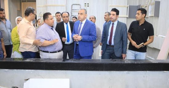 محافظ سوهاج يتفقد التشطيبات النهائية لمركز السيطرة الموحد للشبكة الوطنية للطوارئ