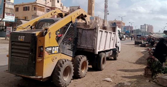 حملات مكثفة على النظافة ورفع الإشغالات وحركة نقل الركاب بمراكز ومدن كفر الشيخ