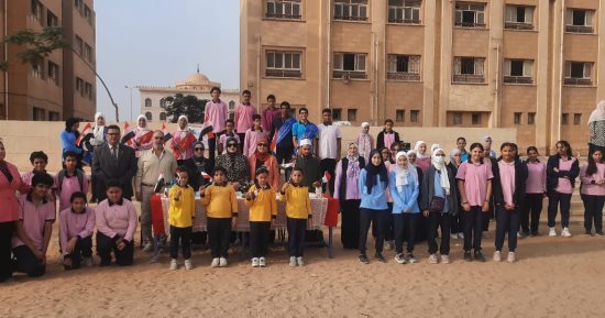 المدارس تعقد ندوات لتنمية القيم وحب الوطن لدى الطلاب.. صور 