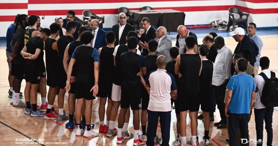 حسين لبيب يجتمع بفريق سلة الزمالك قبل مواجهة الأهلى غدا