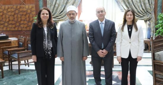 شيخ الأزهر يستقبل سفراء مصر الجدد لدى تايلاند وإندونيسيا وكازاخستان 
