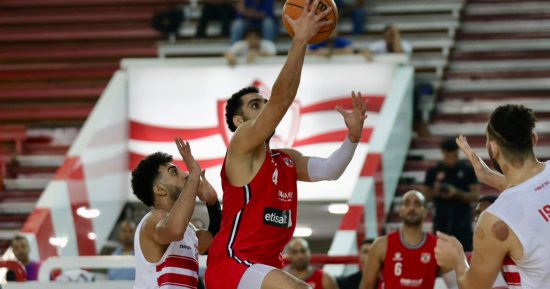 فريق سلة الأهلي يهزم الزمالك 81 - 66 فى ربع نهائى المرتبط