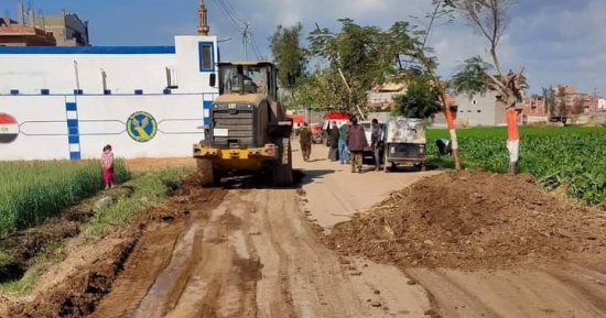 حملات مكثفة على النظافة ورفع الإشغالات بمراكز ومدن كفر الشيخ.. صور