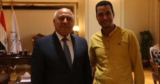 وزير النقل لـ"اليوم السابع": عقود مع 8 شركات عالمية لتصنيع القطارات والمترو محليا.. أنشأنا 935 كوبرى ونفقا بـ130 مليار جنيه لحل الأزمات المرورية ووفرنا 8 مليارات دولار سنويا.. ومحطة قطارات الصعيد جاهزة للافتتاح