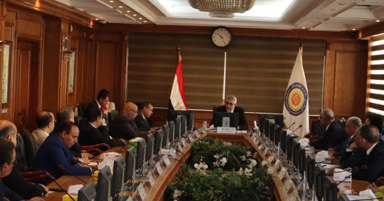 إدراج مكافحة ومنع الهجرة غير الشرعية والإتجار بالبشر ضمن قوافل الجامعات