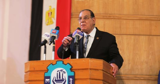اتحاد العمال: كلمة الرئيس بحفل إفطار الأسرة المصرية أكدت على ثوابت الدولة