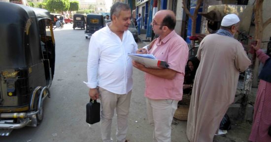 مياه سوهاج تبحث مدى جودة خدمات مياه الشرب والصرف الصحى بمركز طهطا