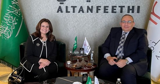 وزيرة الهجرة تصل السعودية لحث المصريين بالخارج على المشاركة فى انتخابات الرئاسة