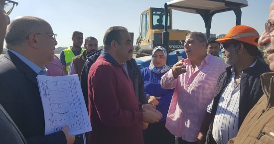 اصطفاف معدات شركة مياه الشرب بكفر الشيخ استعدادا لرفع مياه الأمطار