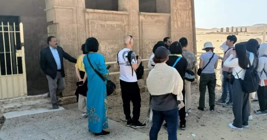 المنيا تستقبل وفدا سياحيا من اليابان لزيارة المناطق الأثرية