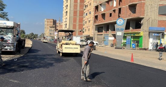 محافظ الغربية يتابع استمرار أعمال رصف طريق ترعة الملاحة