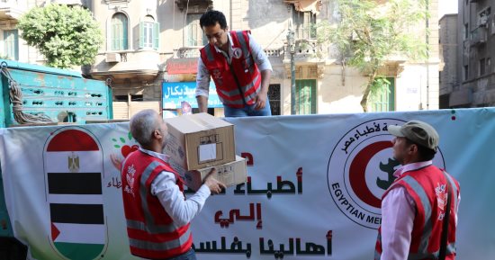 نقابة الأطباء ترسل مساعدات طبية إلى غـزة وتدعو للتبرع لتجهيز شحنات جديدة