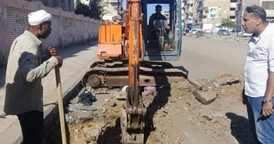 تدعيم شبكة بالوعات الأمطار بالزهور فى بورسعيد تزامنا مع خطة التطوير.. صور