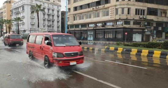 أمطار غزيرة رعدية على الإسكندرية وارتفاع أمواج البحر 5 أمتار غدًا
