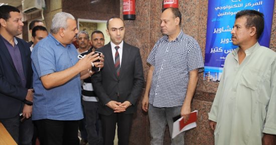 نائب محافظ سوهاج يتفقد المركز التكنولوجى بأخميم 