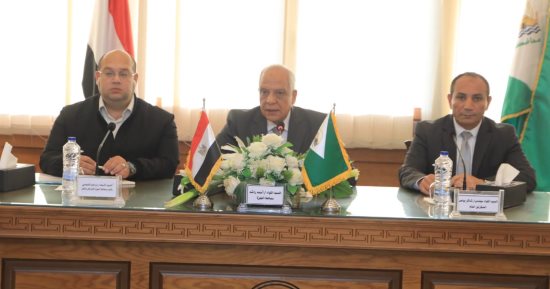 محافظ الجيزة: قريبا الانتهاء من إنشاء موقفى سرفيس بالعامل الأول والبوهى بإمبابة
