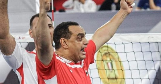 أفضل ليبرو فى العالم بالكرة الطائرة جلوس من بنى سويف.. عبد النبى حسن: شاركت فى 6 دورات أولمبية.. العطاء مش بالسن والقادم أفضل.. ويؤكد: منتخبنا الوطنى حصل على المركز الثانى والميدالية الفضية ببطولة العالم.. صور
