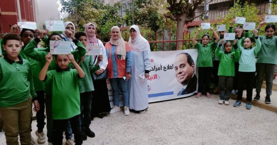 صحة الطلاب بالجمهورية الجديدة.. القضاء على أمراض سوء التغذية بمدارس المنوفية.. وكيل وزارة الصحة: نستهدف 548 ألف طالب وطالبة بقرى ومدن المحافظة.. ورئيس فرع التأمين الصحى: الكشف على 61 ألف حالة وعلاجهم مجانا..صور