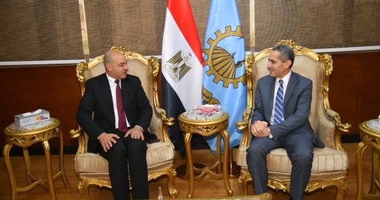 محافظ الغربية يستقبل وفد الأكاديمية الوطنية للمشاركة فى ندوة المرأة تقود