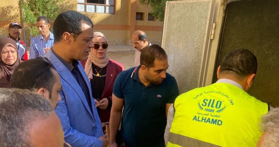 وكيل تعليم قنا: مناقشة توزيع التغذية للمدارس من خلال الكارت الذكى