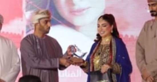 روجينا بعد تكريمها فى مهرجان الباطنة بعمان: التكريم إكسير الحياة للفنان