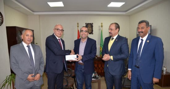 نائب محافظ الإسماعيلية يستقبل وفد البنك الزراعى المصرى