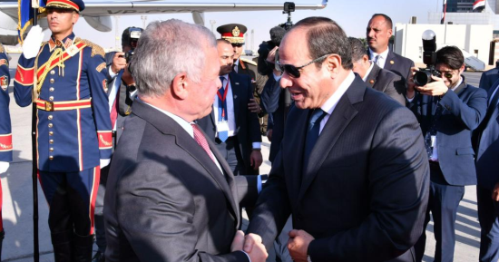 الرئيس السيسى وعاهل الأردن يرحبان بالهدنة الإنسانية المعلنة فى قطاع غزة  