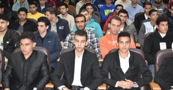 آداب طنطا تنظم ندوة لتوعية الطلاب بالمشاركة فى الانتخابات الرئاسية
