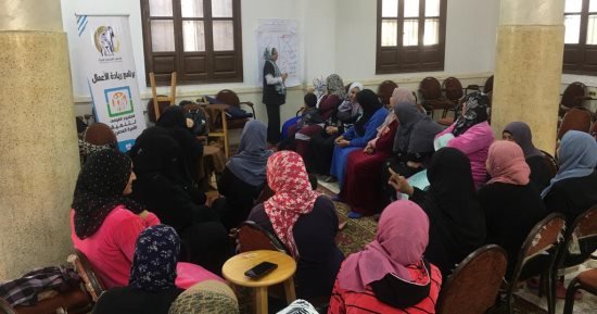 قومى المرأة بالشرقية: توعية 27 ألف سيدة ورجل بالقرى والنجوع بخطورة ختان الإناث 