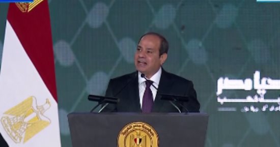 هدنة إنسانية ونسف لمؤامرة إسرائيلية.. كيف امتلكت الدولة المصرية مفاتيح الحل فى غزة؟ رفض حاسم لسيناريو تفريغ القطاع.. الرئيس السيسي يعلنها صراحة: التهجير "خط أحمر".. ووقف إطلاق النار يكلل جهود القاهرة