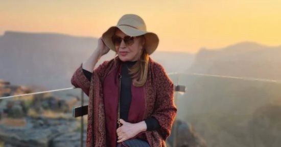 شاهد إطلالة الفنانة صفية العمري في عمان 