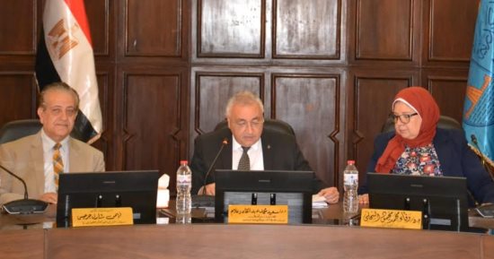 جامعة الإسكندرية تُشكل لجنة لإعداد ملف مسابقة التصنيف الأخضر للجامعات 